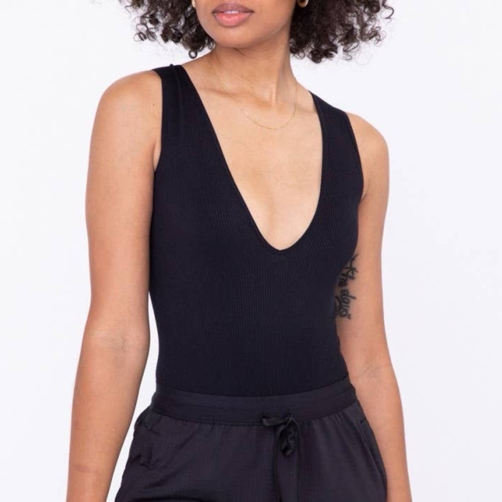 Ribbed Seamless Bodysuit